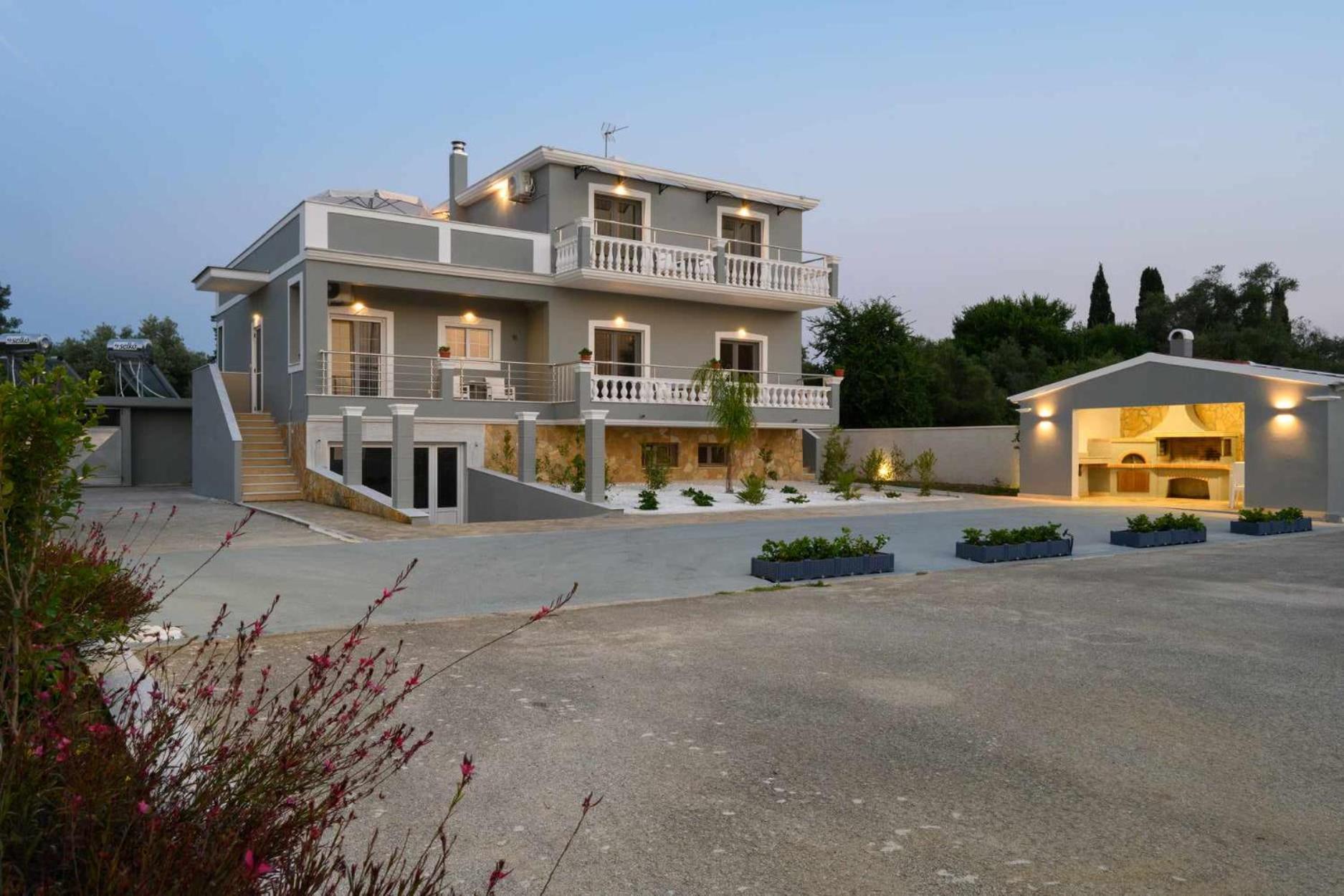 Alina * Lefkimmi (Corfu)