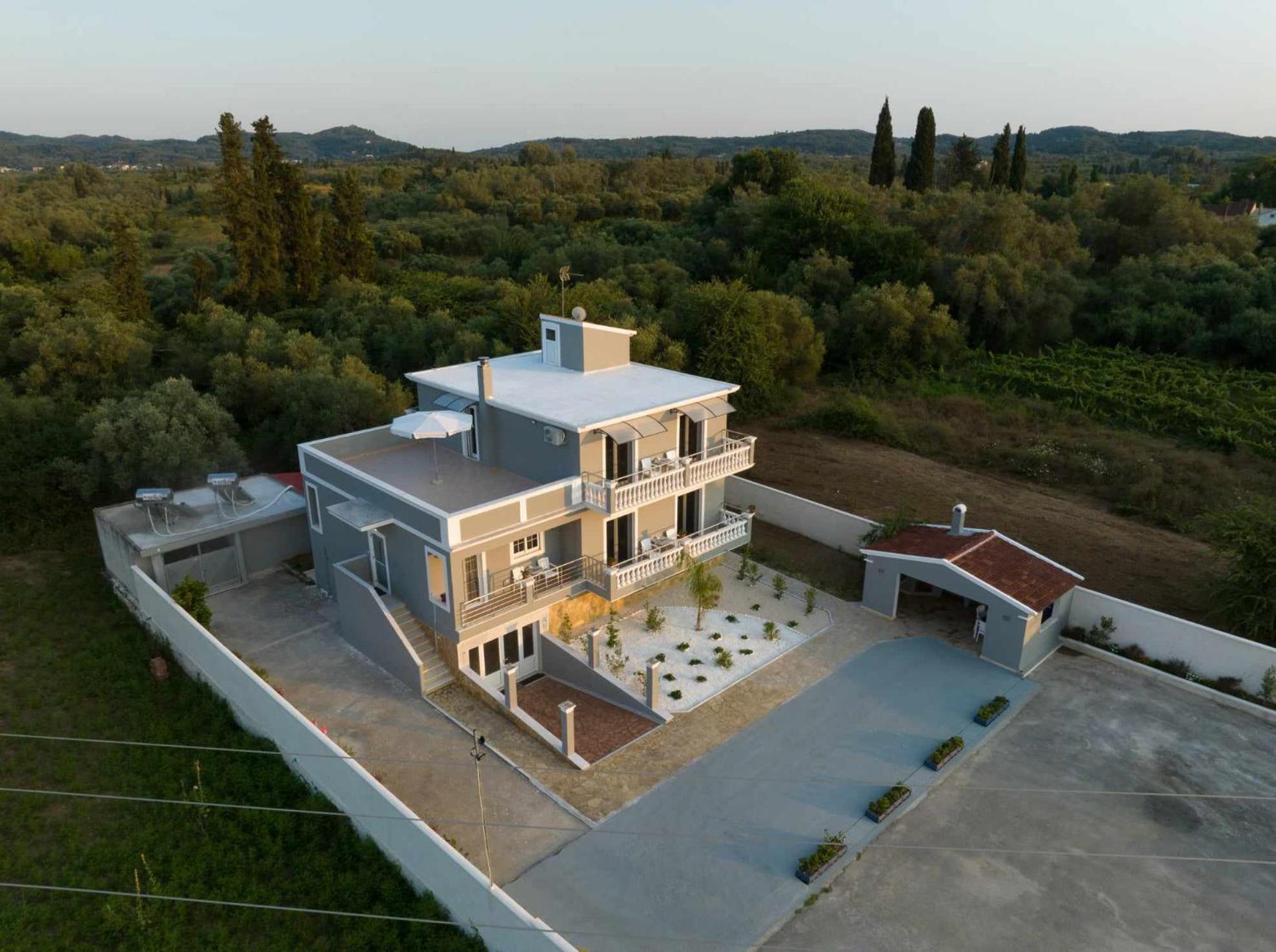 Alina Lefkimmi (Corfu)